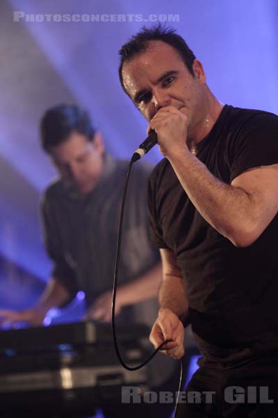 FUTURE ISLANDS - 2015-04-02 - PARIS - La Cigale - 